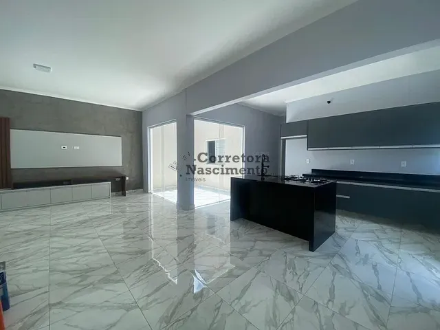 Casa com 207m² 3 quartos e 2 banheiros, à venda, no bairro Loteamento Villa Branca em Jacareí