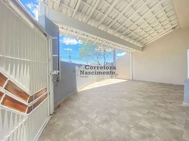 Casa com 207m² 3 quartos e 2 banheiros, à venda, no bairro Loteamento Villa Branca em Jacareí