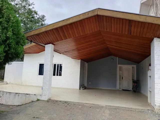 Casa com 252m² 3 quartos e 2 banheiros, à venda ou para alugar, no bairro Urbanova em São José Dos Campos