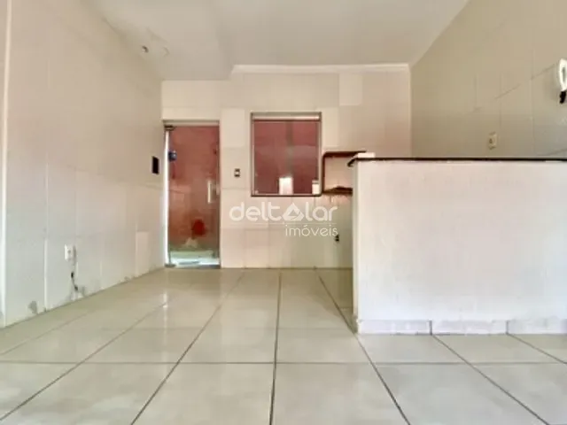 Casa com 95m² 2 quartos e 1 banheiro, para alugar, no bairro Juliana em Belo Horizonte