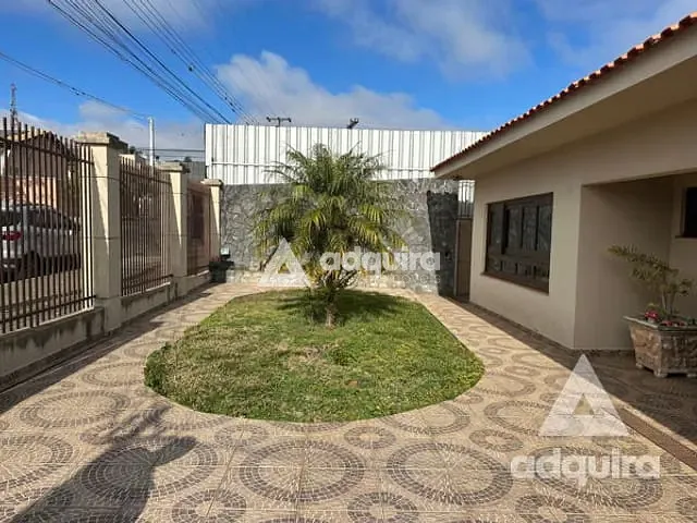 Casa com 462m², à venda, no bairro Centro em Ponta Grossa