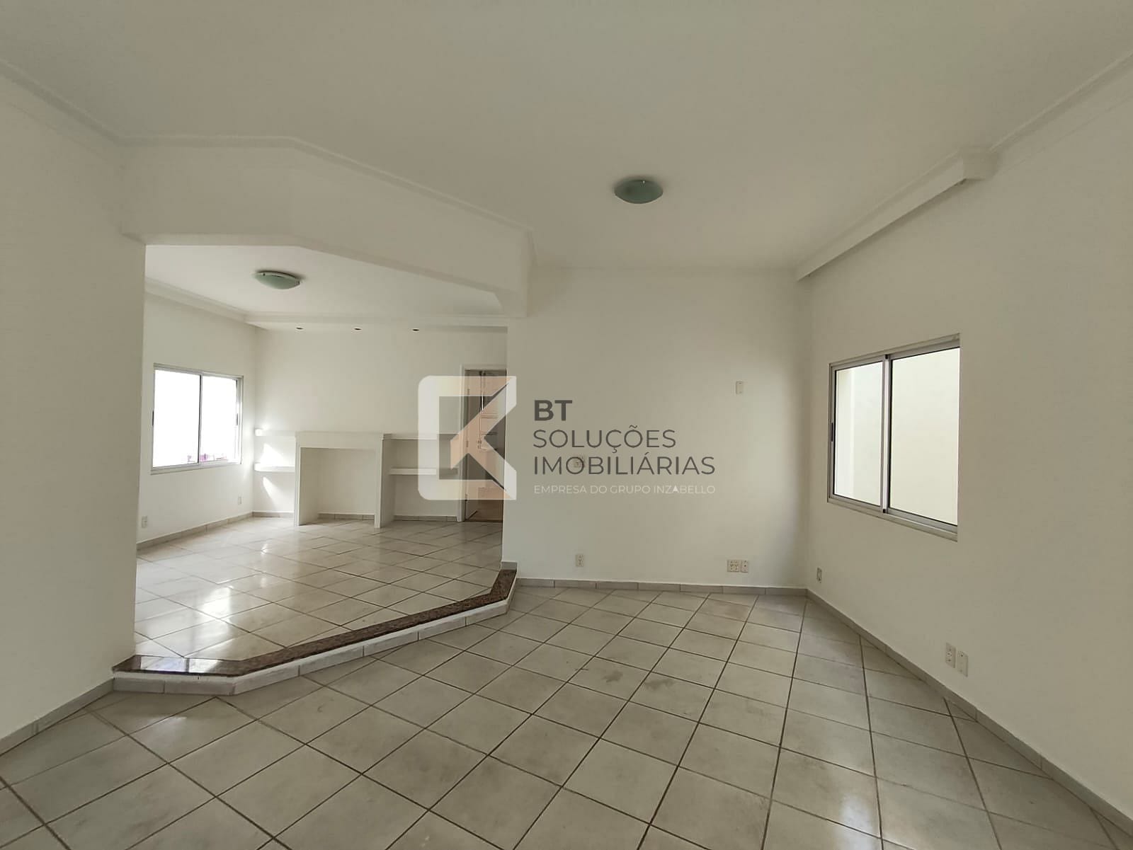 Casa, 3 quartos, 239 m² - Foto 3