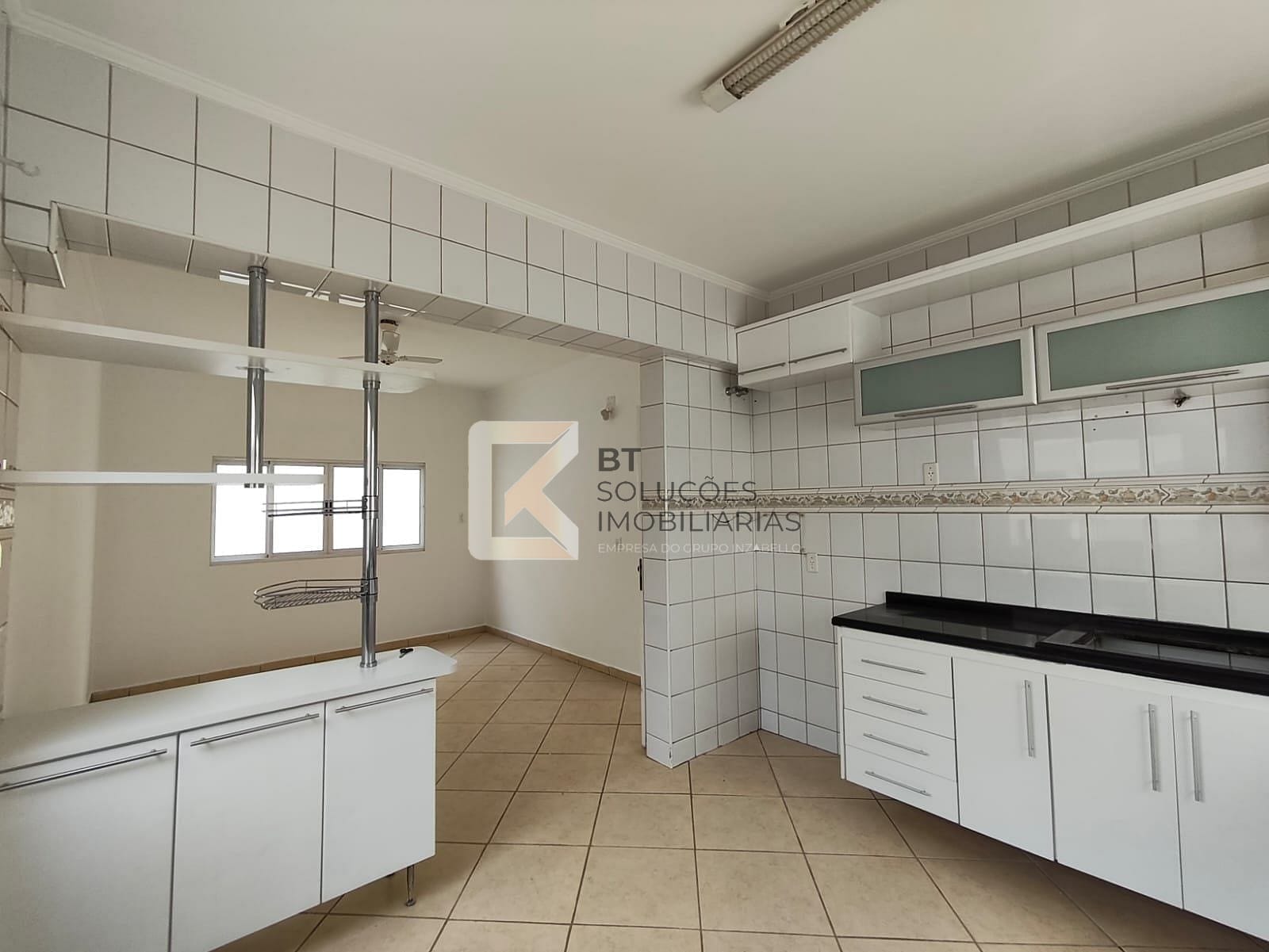 Casa, 3 quartos, 239 m² - Foto 8