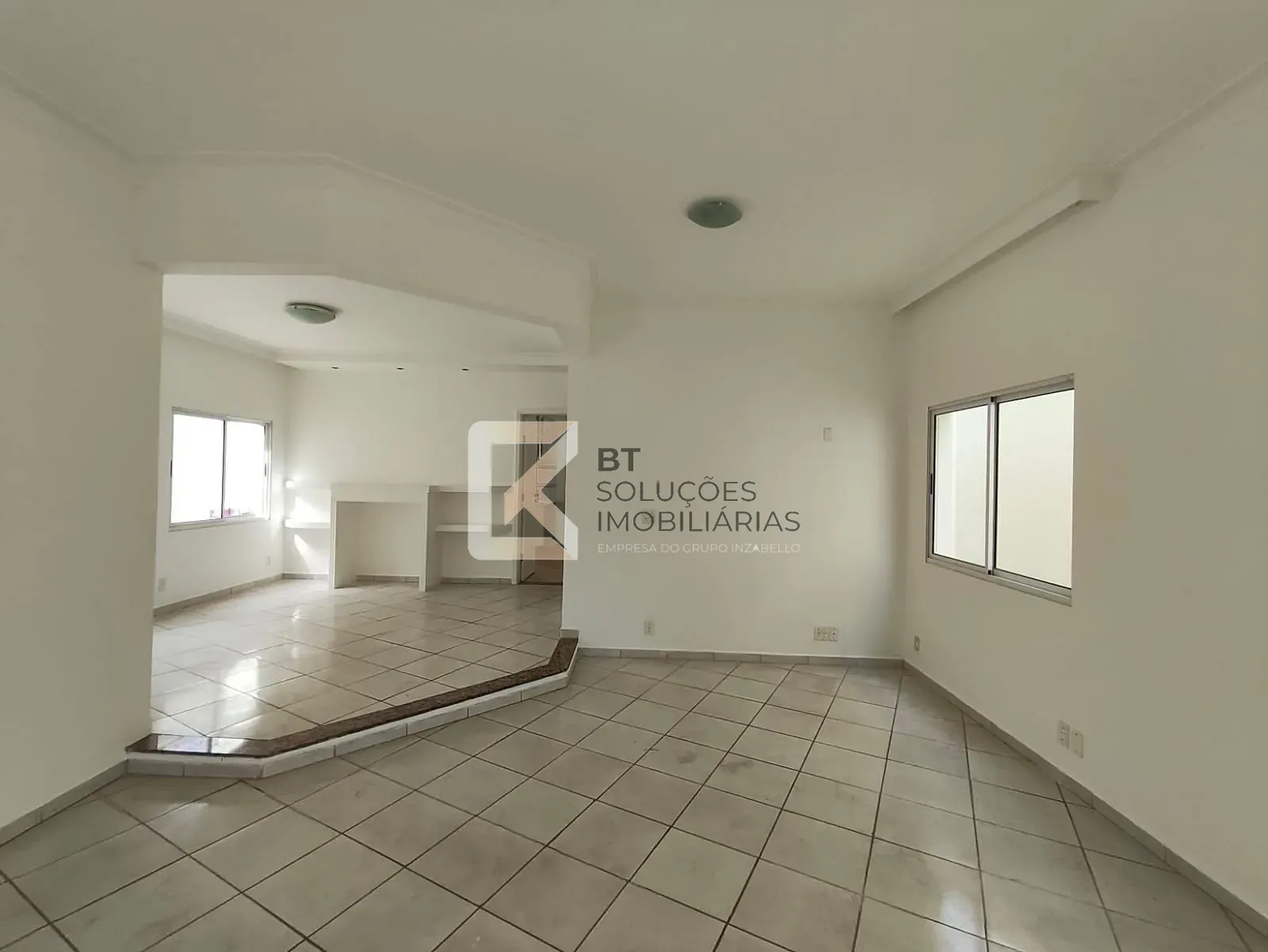 Casa, 3 quartos, 239 m² - Foto 3
