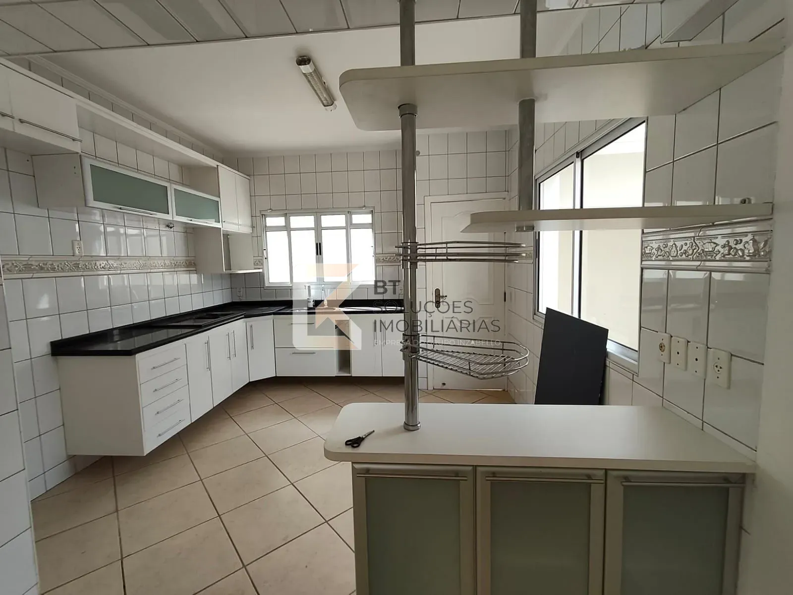 Casa, 3 quartos, 239 m² - Foto 11
