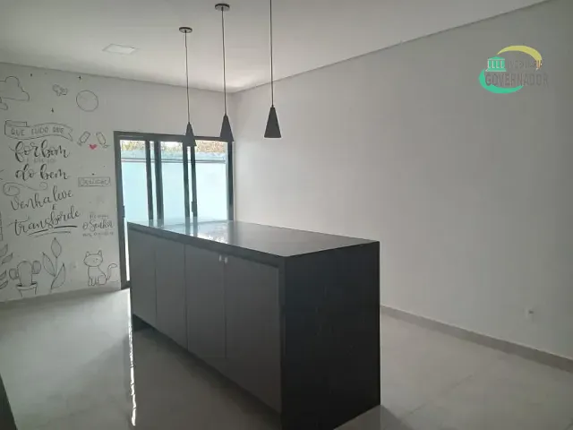 Casa com 368m² 3 quartos e 2 banheiros, à venda ou para alugar, no bairro Jardim Golden Park em Hortolândia