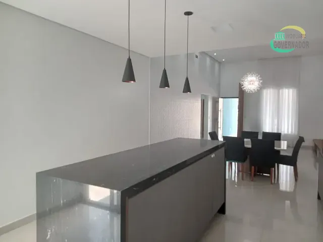 Casa com 368m² 3 quartos e 2 banheiros, à venda ou para alugar, no bairro Jardim Golden Park em Hortolândia