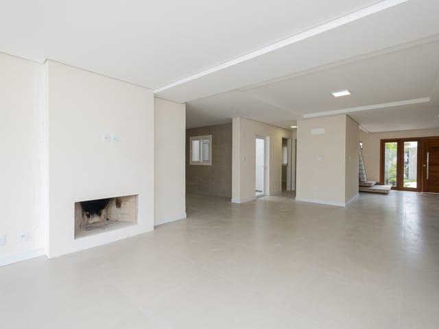 Casa com 300m² 3 quartos e 4 banheiros, à venda, no bairro Três Vendas em Pelotas