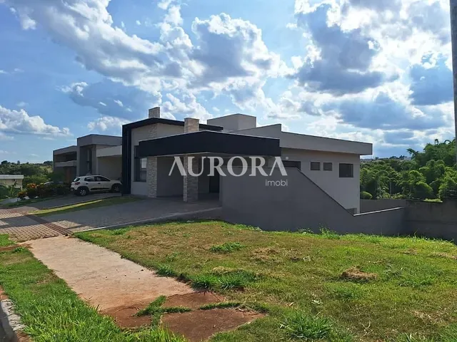 Casa com 262m² 3 quartos e 4 banheiros, à venda, no bairro Região Leste em Londrina
