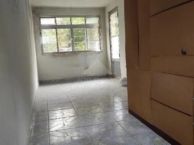 Casa com 300m² 5 quartos e 4 banheiros, à venda, no bairro Jardim Santa Lídia em Mauá
