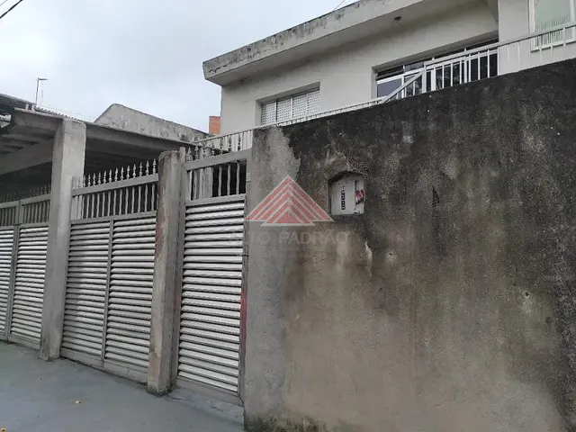 Casa com 300m² 5 quartos e 4 banheiros, à venda, no bairro Jardim Santa Lídia em Mauá