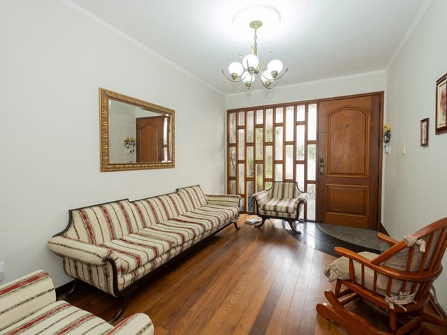 Casa 3 quartos e 5 banheiros, à venda, no bairro Centro em Pelotas