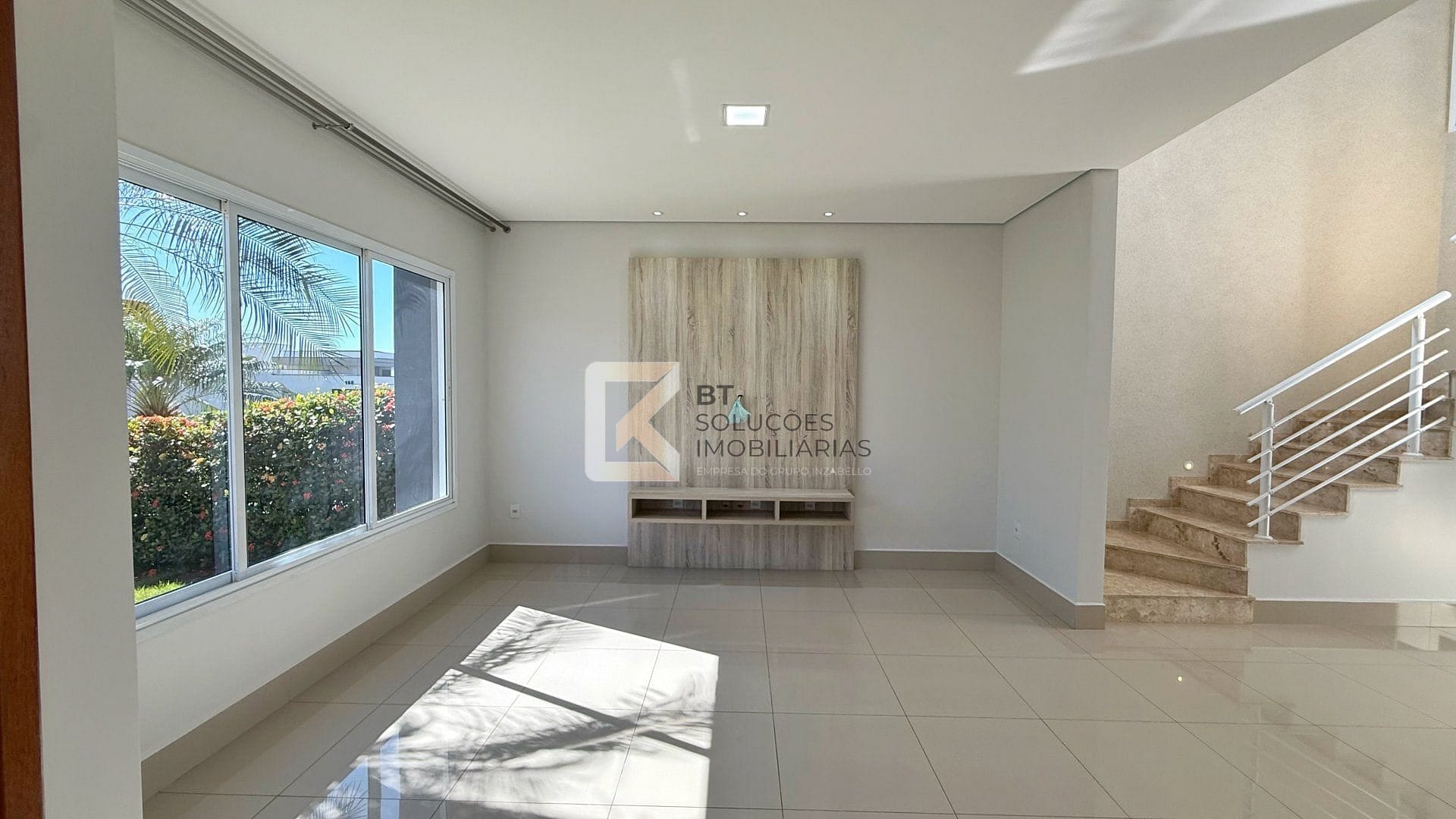 Casa, 4 quartos, 256 m² - Foto 2