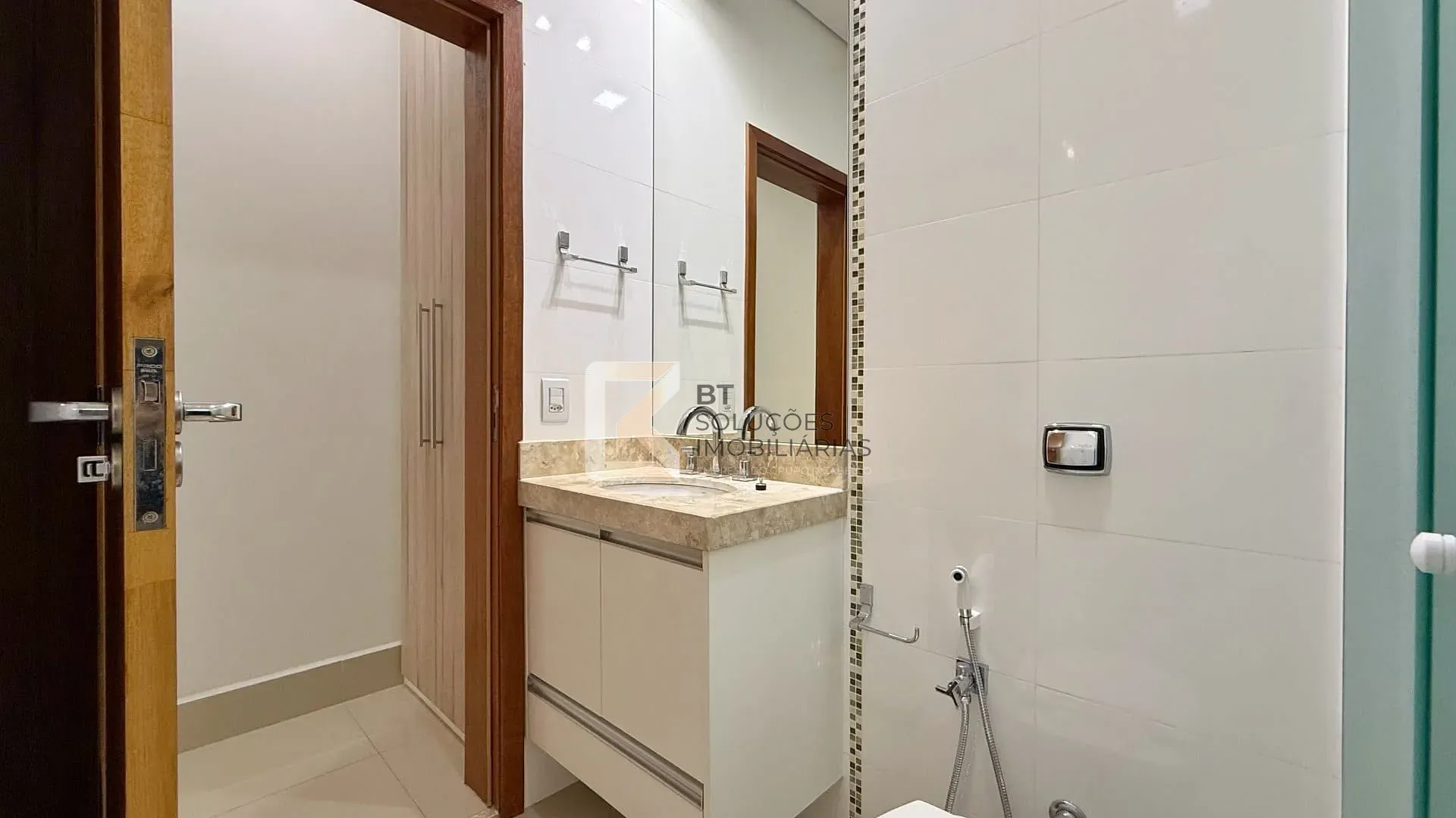 Casa, 4 quartos, 256 m² - Foto 23