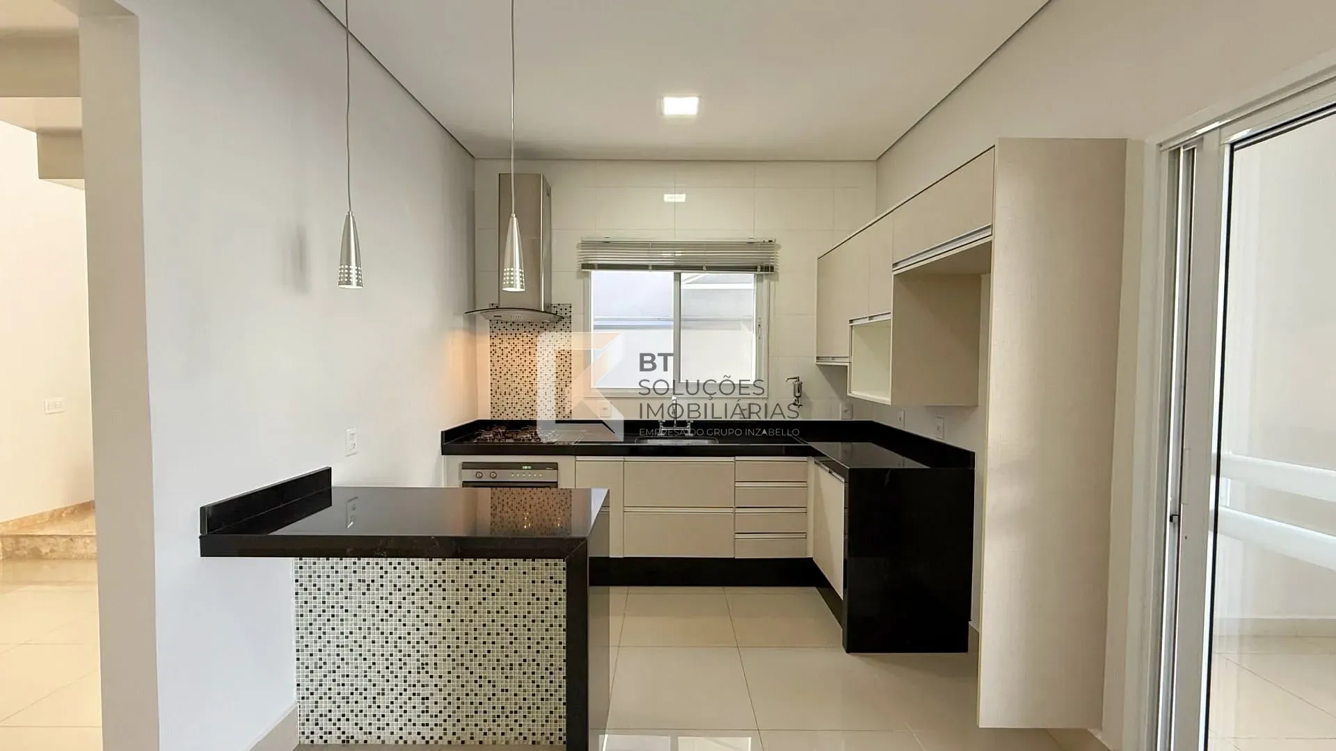 Casa, 4 quartos, 256 m² - Foto 6