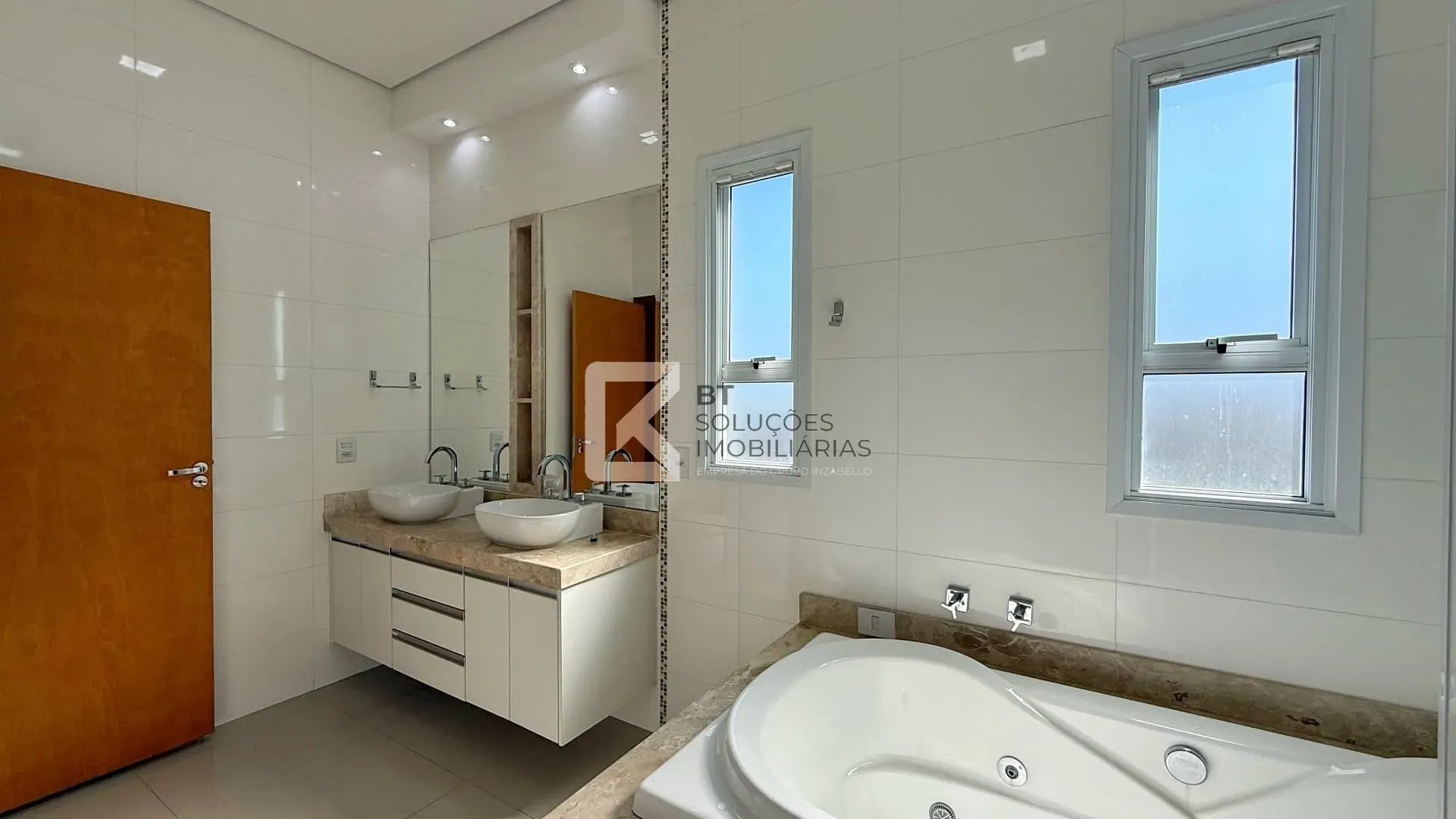 Casa, 4 quartos, 256 m² - Foto 24