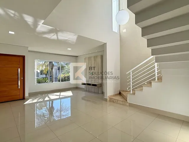 Casa com 300m² 4 quartos e 2 banheiros, à venda ou para alugar, no bairro Jardim Residencial Dona Lucilla em Indaiatuba