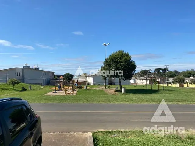 Casa com 495m² 3 quartos e 1 banheiro, à venda, no bairro Uvaranas em Ponta Grossa