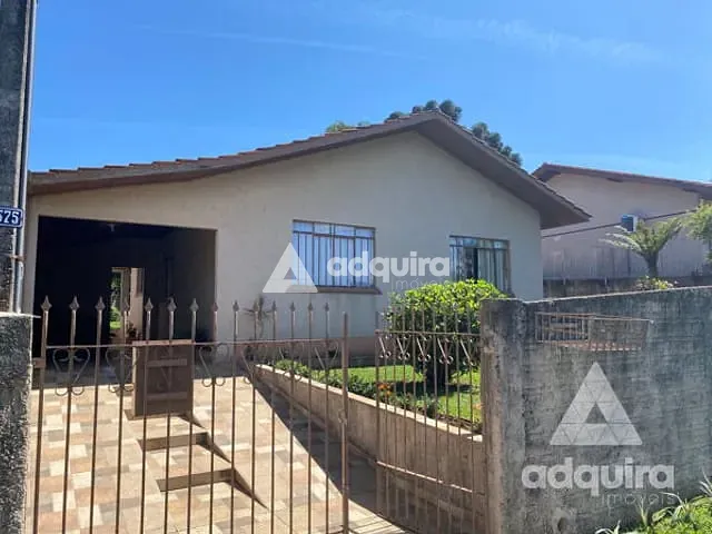 Casa com 495m² 3 quartos e 1 banheiro, à venda, no bairro Uvaranas em Ponta Grossa