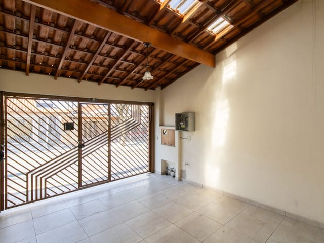 Foto do Casa - Casa tipo para venda em Jardim Santa Mena com 3 quartos, 142m² | Lares e Andares Imóveis