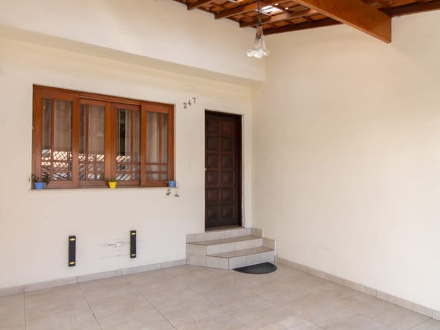 Foto do Casa - Casa tipo para venda em Jardim Santa Mena com 3 quartos, 142m² | Lares e Andares Imóveis