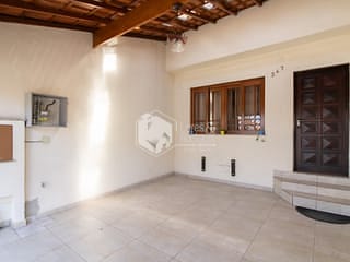 Foto do Casa-Casa tipo para venda em Jardim Santa Mena com 3 quartos, 142m²