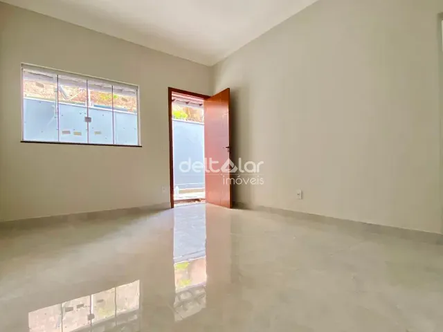 Casa com 100m² 3 quartos e 1 banheiro, para alugar, no bairro Europa em Belo Horizonte
