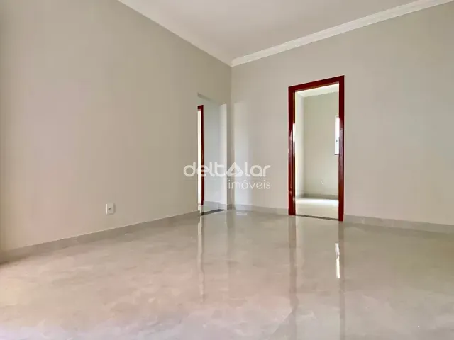 Casa com 100m² 3 quartos e 1 banheiro, para alugar, no bairro Europa em Belo Horizonte