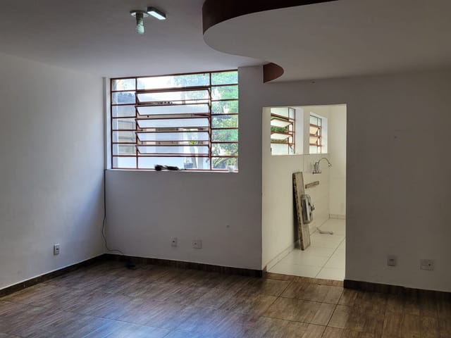 Casa com 200m² 4 quartos e 2 banheiros, para alugar, no bairro Perdizes em São Paulo