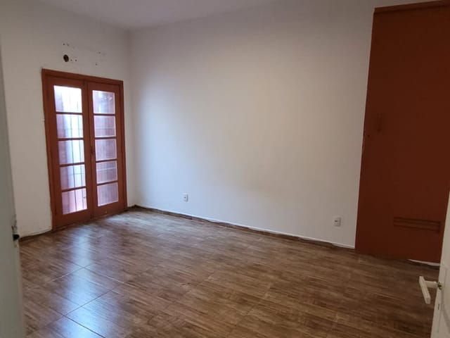Casa com 200m² 4 quartos e 2 banheiros, para alugar, no bairro Perdizes em São Paulo