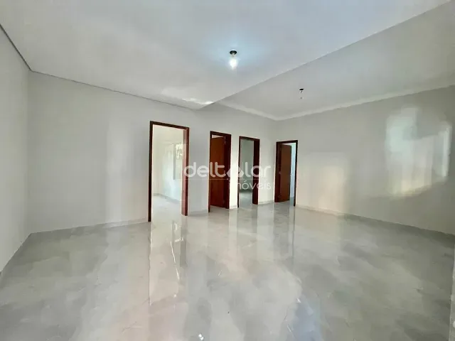 Casa com 90m² 2 quartos e 1 banheiro, para alugar, no bairro Europa em Belo Horizonte