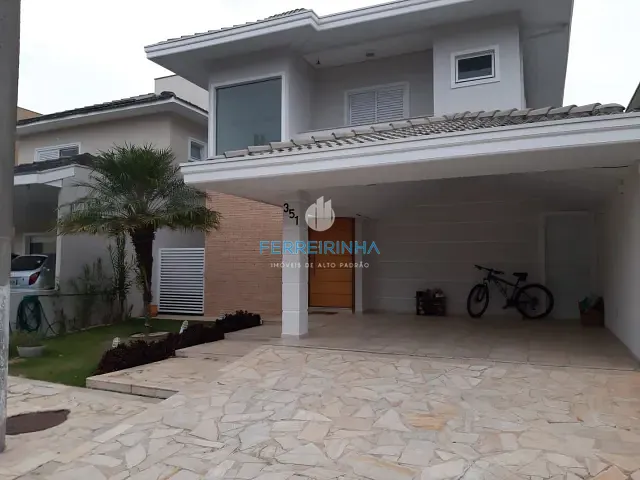 Casa com 250m² 3 quartos e 5 banheiros, à venda, no bairro Urbanova em São José dos Campos