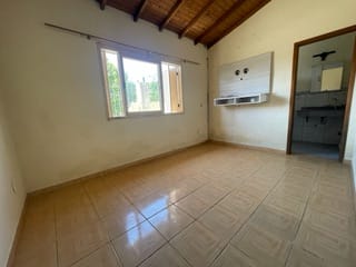 Casa à Venda ou Aluguel no Laranjal em Pelotas RS com 160 m², 3 Quartos, 1 Suíte, Churrasqueira e Garagem Coberta para Maior Conforto - 7