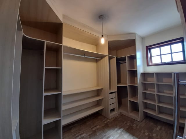 Casa com 280m² 3 quartos e 3 banheiros, à venda, no bairro estaçao em São Lourenço