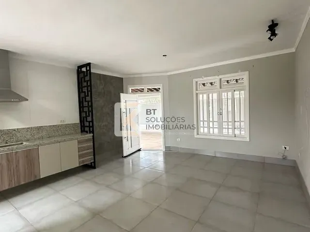 Casa com 270m² 2 quartos e 2 banheiros, à venda, no bairro Núcleo Residencial Professor Carlos Aldrovandi em Indaiatuba