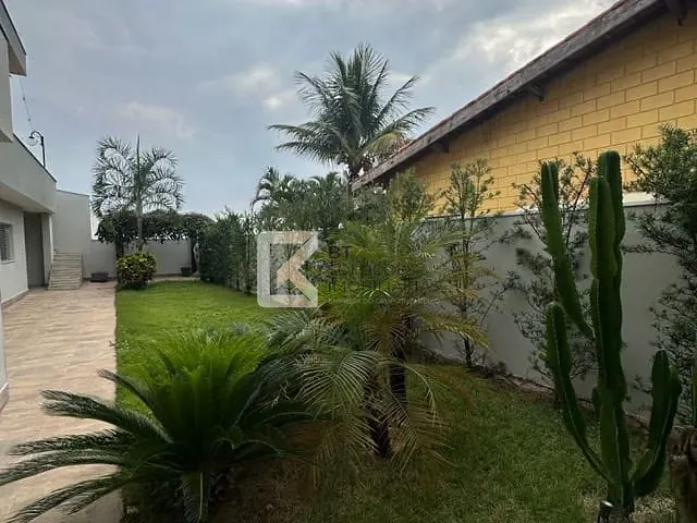 Casa com 270m² 2 quartos e 2 banheiros, à venda, no bairro Núcleo Residencial Professor Carlos Aldrovandi em Indaiatuba