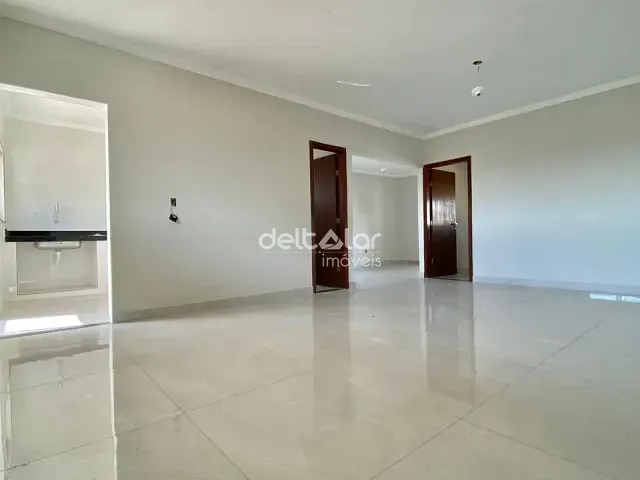 Casa com 75m² 3 quartos e 1 banheiro, para alugar, no bairro Europa em Belo Horizonte