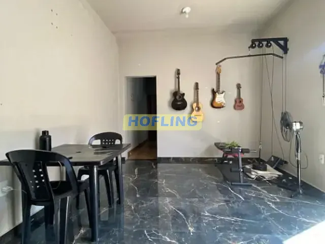 Casa com 202m² 1 quarto e 1 banheiro, à venda, no bairro Jardim Centenário em Rio Claro