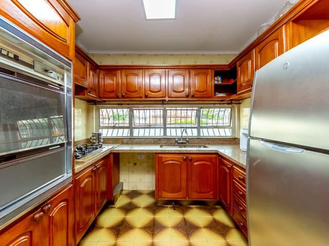 Foto do Casa - Casa tipo para venda com 3 quartos, sendo 1 suíte, 278m² | Lares e Andares Imóveis