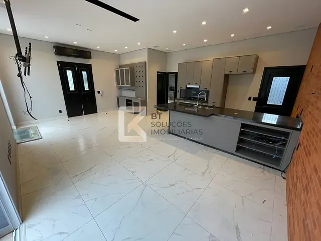 Casa com 333m² 3 quartos e 6 banheiros, à venda, no bairro Vila Alpes Suíços em Indaiatuba
