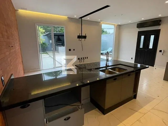Casa com 333m² 3 quartos e 6 banheiros, à venda, no bairro Vila Alpes Suíços em Indaiatuba