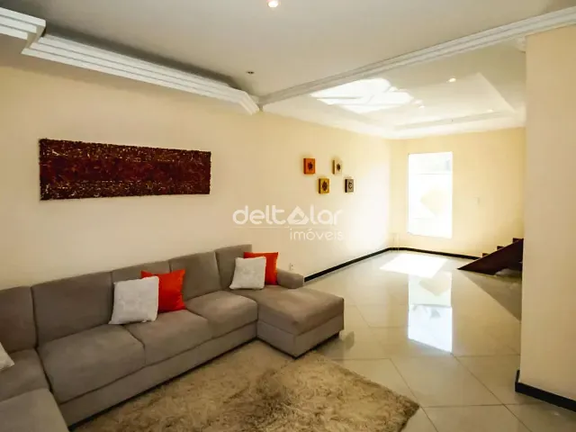 Casa com 250m² 3 quartos e 4 banheiros, para alugar, no bairro Trevo em Belo Horizonte