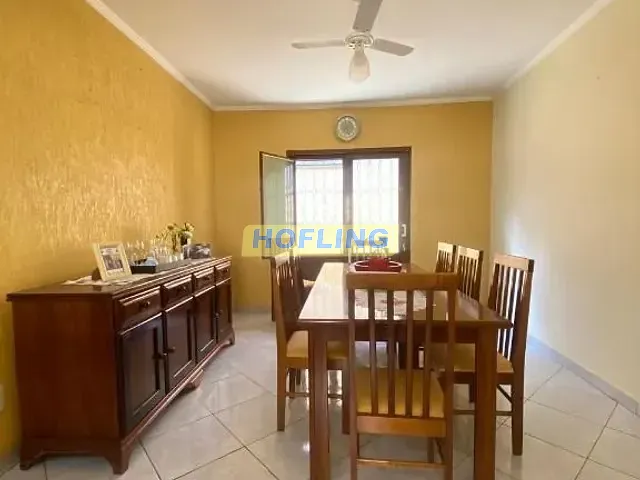 Casa com 252m² 4 quartos e 2 banheiros, à venda, no bairro Vila Indaiá em Rio Claro