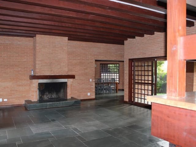 Casa com 1351m² 3 quartos e 5 banheiros, à venda, no bairro Granja Viana em Cotia