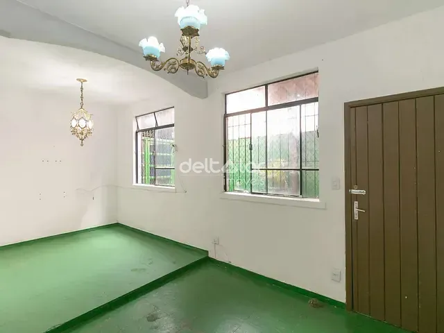Casa com 60m² 3 quartos e 1 banheiro, para alugar, no bairro Ouro Preto em Belo Horizonte
