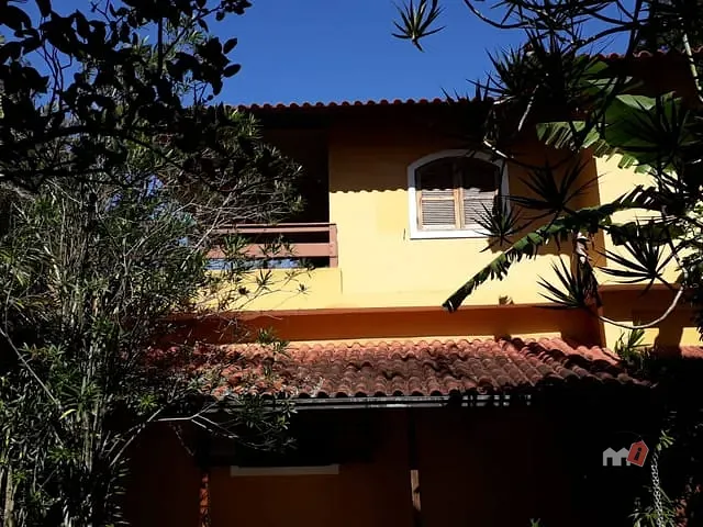 Casa com 3880m² 3 quartos e 1 banheiro, à venda, no bairro Castelanea em Petrópolis