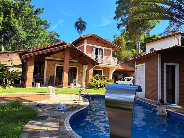 Casa com 1547m² 3 quartos e 4 banheiros, à venda, no bairro Condomínio Meu Recanto em Embu das Artes