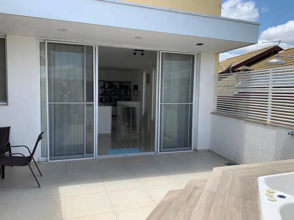 Casa, 4 quartos, 270 m² - Foto 34