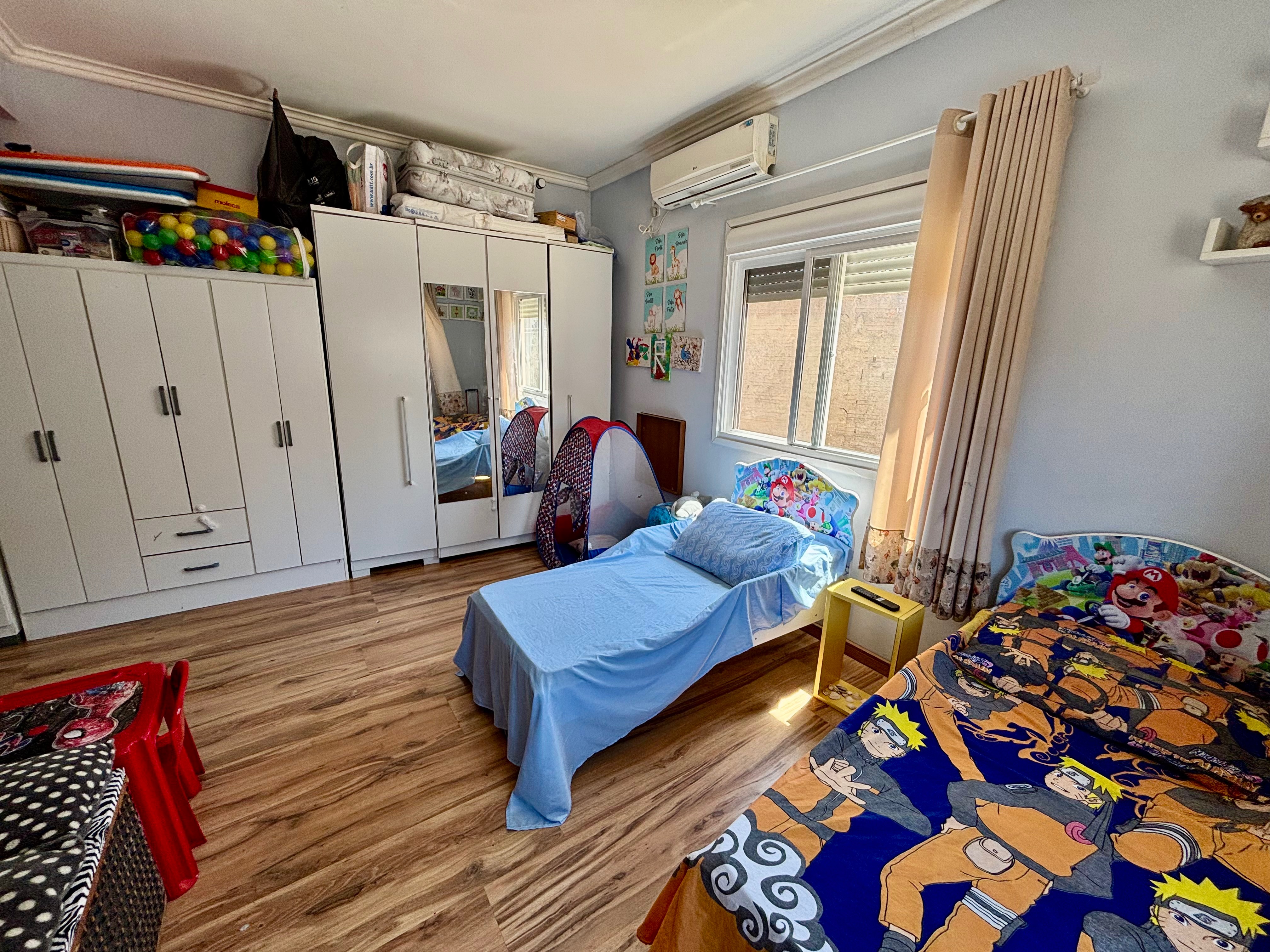 Casa à venda no Fragata, Pelotas - com 148,44 m², 2 quartos (sendo 1 suíte), móveis planejados, lareira e amplo pátio com garagem. - 8