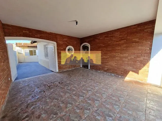 Casa com 363m² 4 quartos e 2 banheiros, para alugar, no bairro Bonfim em Campinas